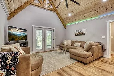758 Timberlake Cir — Photo 8