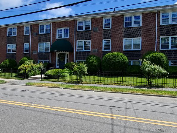 210 Hillside Ave