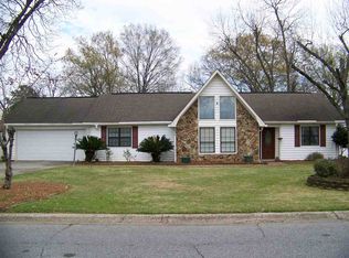 317 Wake Forest Dr, Warner Robins, GA 31093