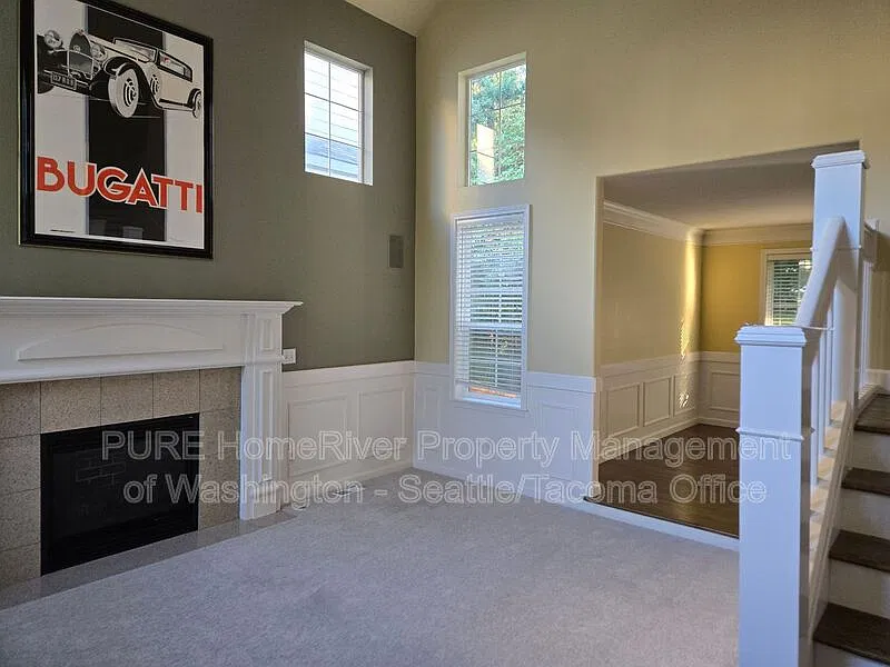 4 bed, 2.5 bath, 3200 sqft, $4,000 — Photo 4