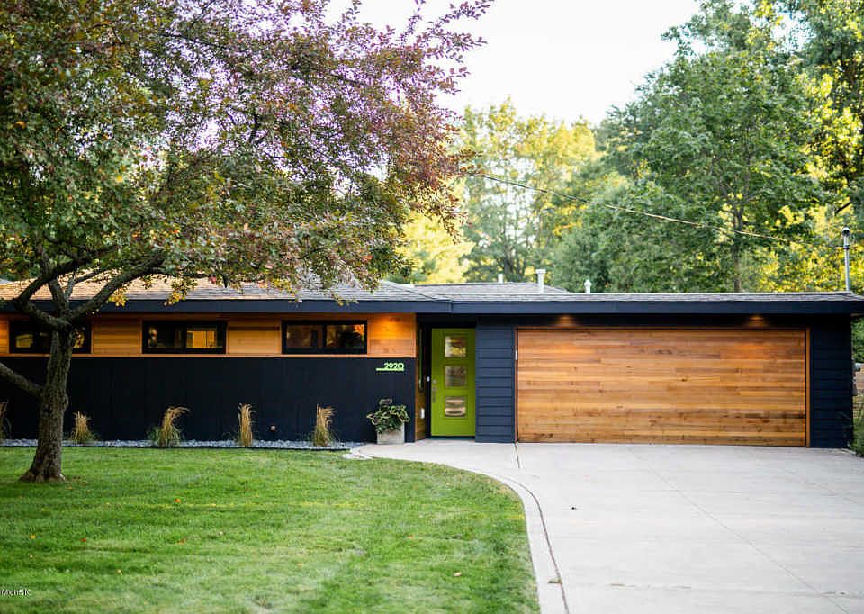 2920 Reeds Lake Blvd SE, East Grand Rapids, MI 49506 Zillow