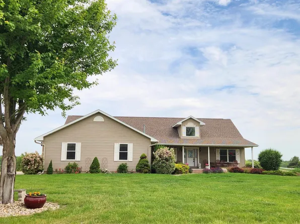 2699 Ridge Rd, Marshalltown, IA 50158