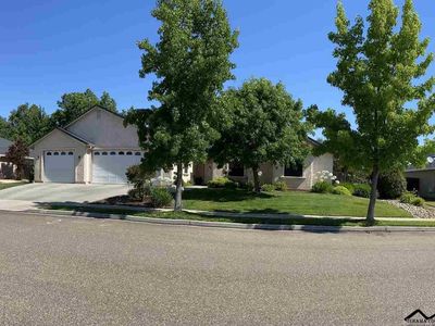 2030 Greystone Ct, Red Bluff, CA, 96080