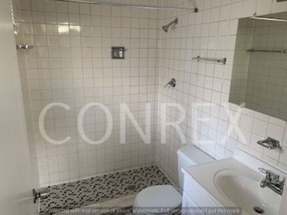 5th image of 400 Waterford Dr