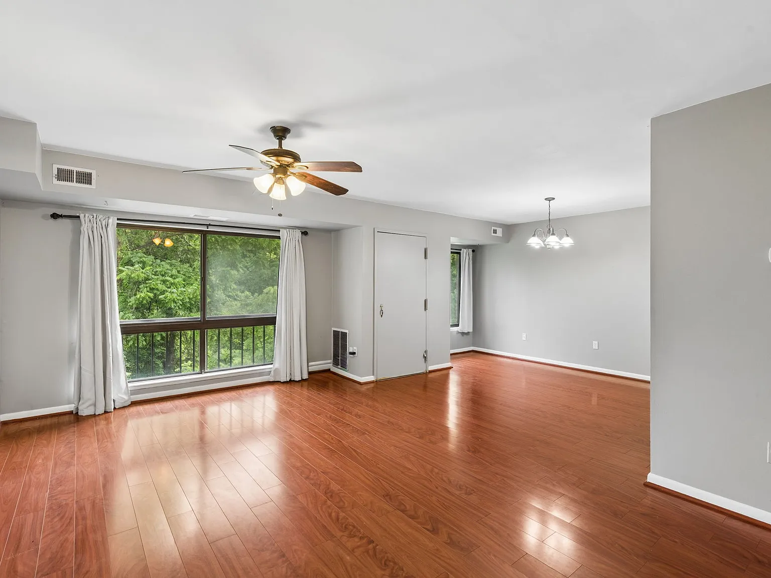 1 bed, 889 sqft, $1,900 — Photo 4