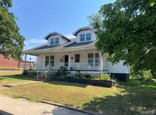 712 Vine St, Doniphan, MO 63935