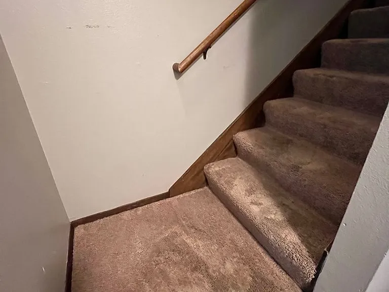 434 Hawaii Ct — Photo 12