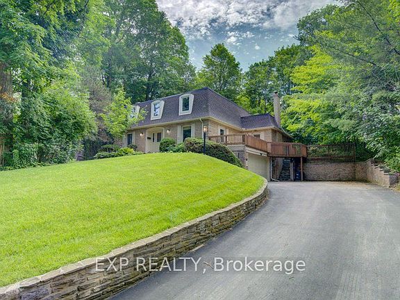 3rd image of 318 W Shakespeare Pl