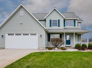 1719 Matthew Ct, Saint Joseph, MI 49085