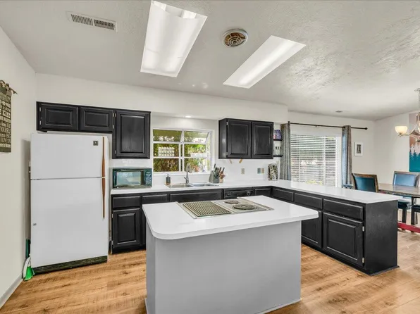 320 N Sunflower Dr APT 22, Saint George, UT 84790