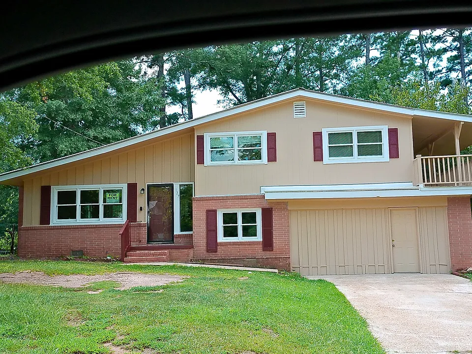 127 Bonaventure Dr
