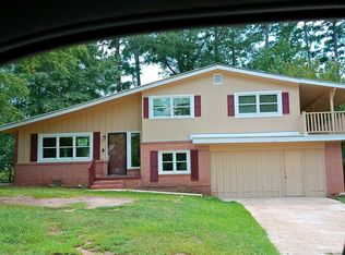 127 Bonaventure Dr, Lagrange, GA 30241