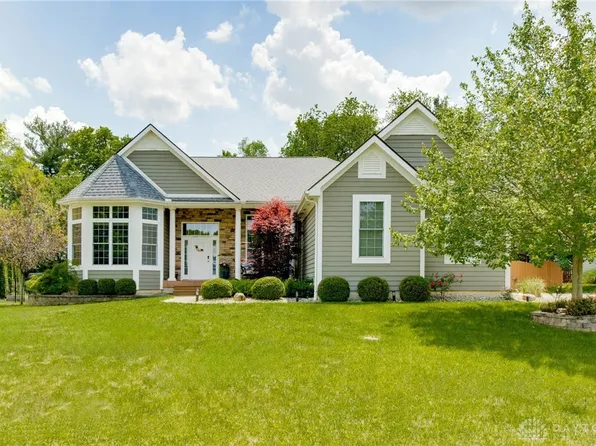 370 Stewart Dr, Yellow Springs, OH 45387