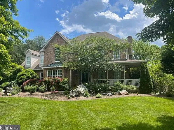 120 Tyler Dr, Clear Brook, VA 22624