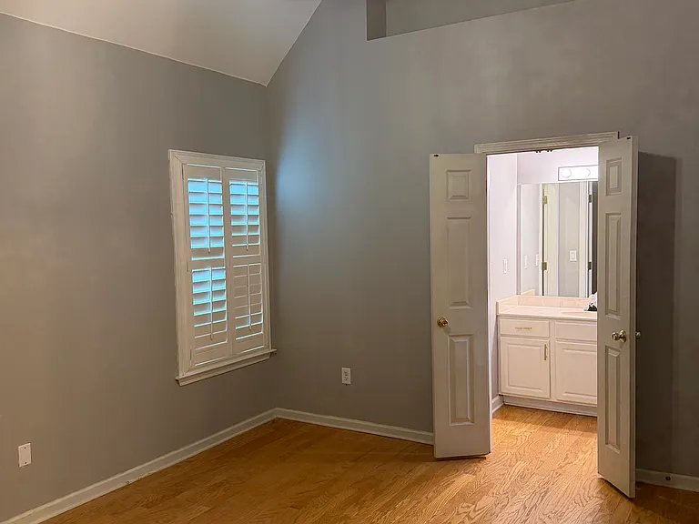 1043 Island Pl E — Photo 5