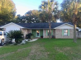6135 Bradshaw St, Pensacola, FL 32526
