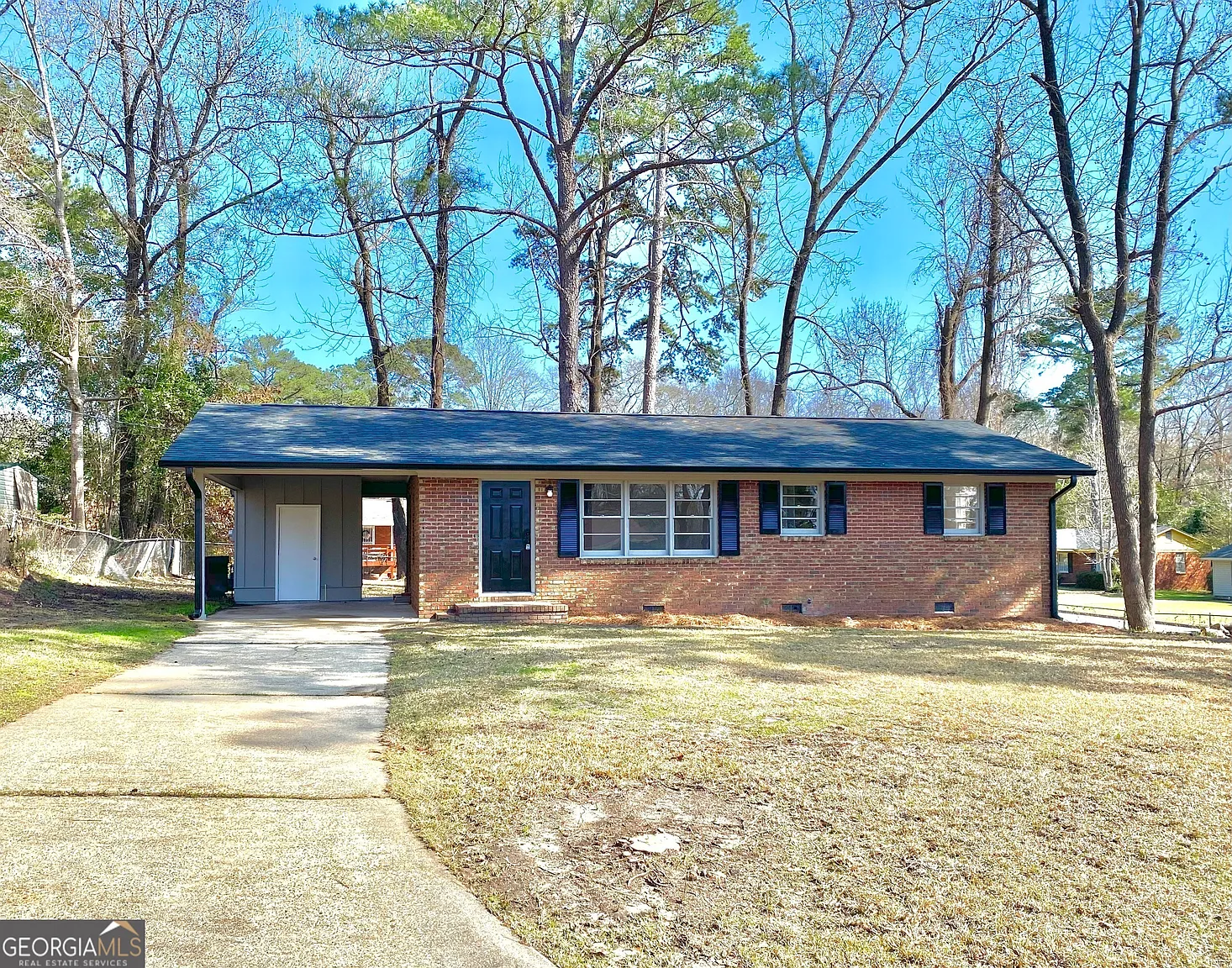 2702 Corineth Dr photo 1