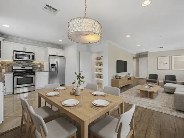 872 N Edgemont St, Los Angeles, CA