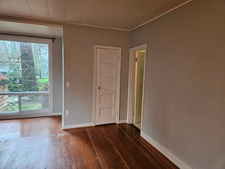 1932 Chemeketa St NE — Photo 6