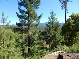 635 Sarma Dr, Shady Cove, OR