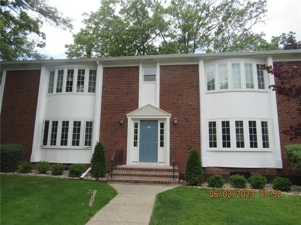 98 Bon Aire Circle #10, Suffern, NY 10901