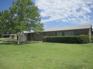 916 E 7th St, Shattuck, OK 73858