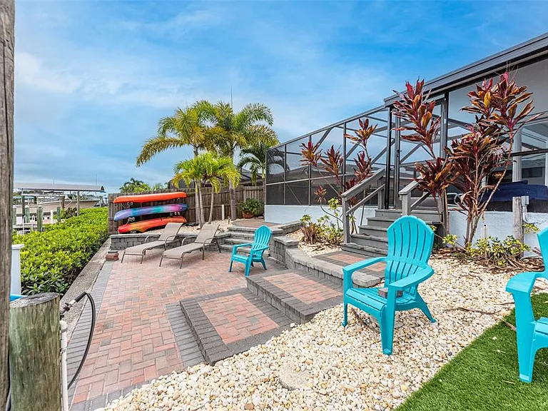 910 Chipaway Dr — Photo 35