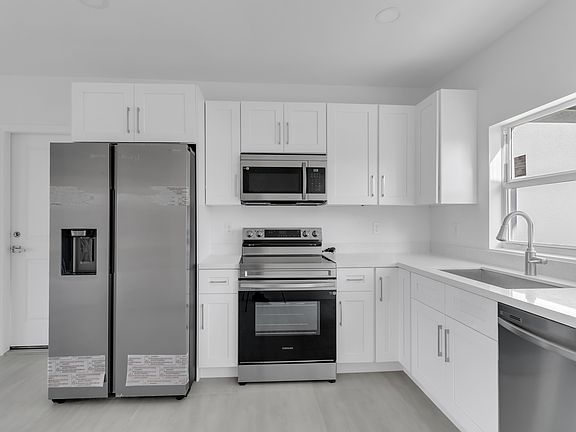 4th image of 5224 29th St SW #5226