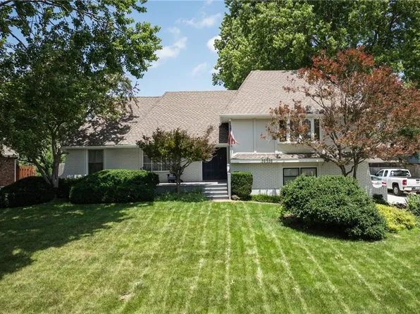 16516 E George Franklyn Dr, Independence, MO 64055