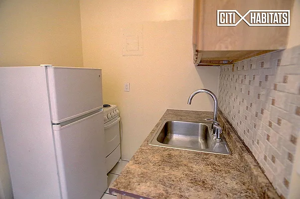 Rented by Citi Habitats | media 15