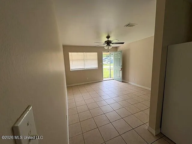 227 Linda Dr — Photo 4