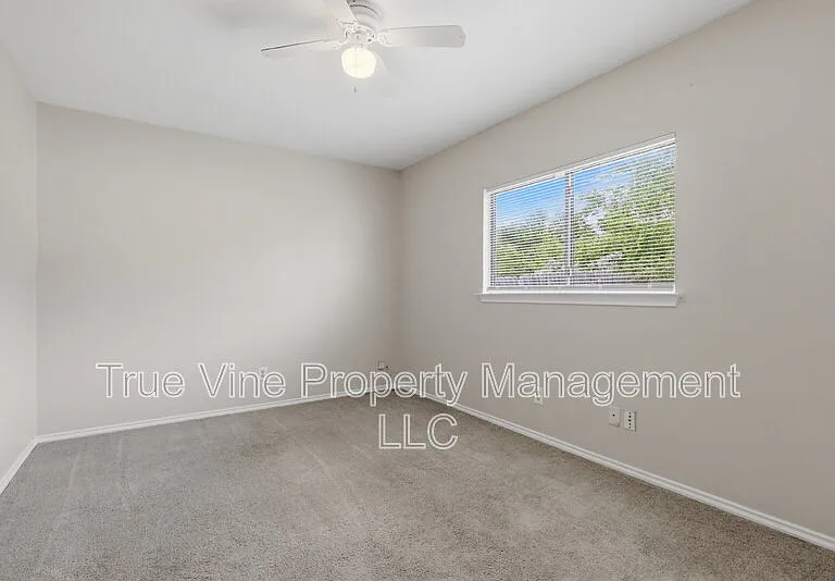 6810 Saharastone Dr — Photo 16