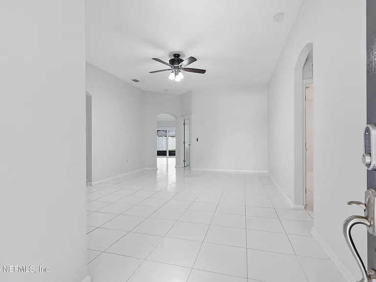 9847 Sailor Dr — Photo 11
