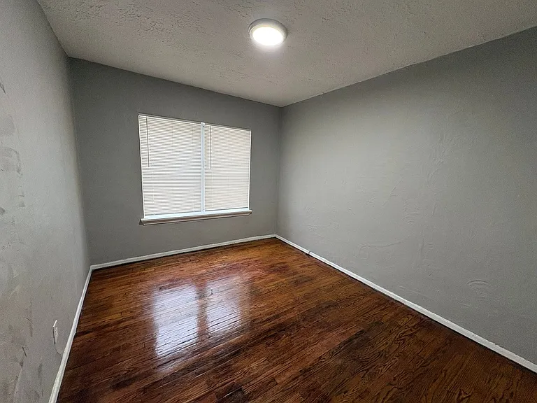 3440 Delor St — Photo 59