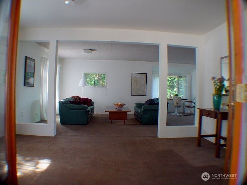5th image of 816 3rd Street