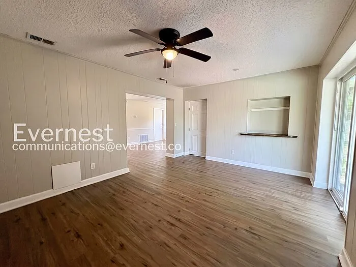 4708 Harwich St — Photo 21