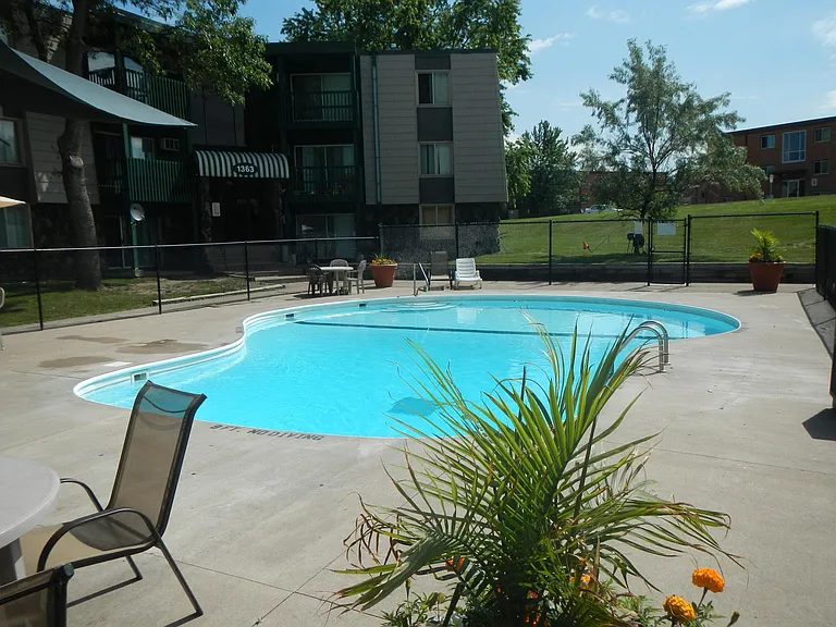 Gardenview Apartments — Photo 15