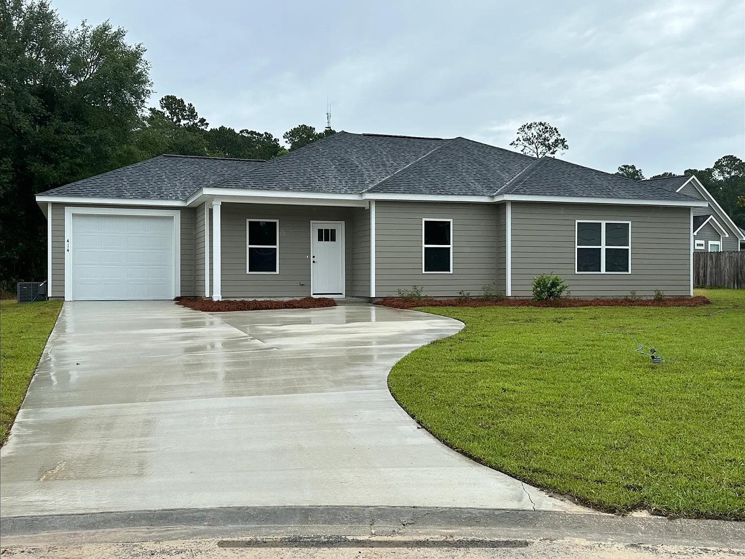 3 bed, 1516 sqft, $2,200 — Photo 1
