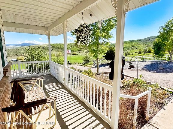 3rd image of 38 Paradise Rd