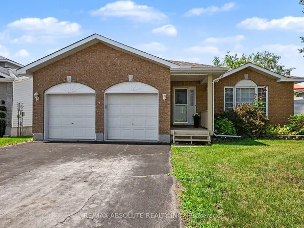 1 River Ridge Cres, Arnprior, ON K7S 3W1