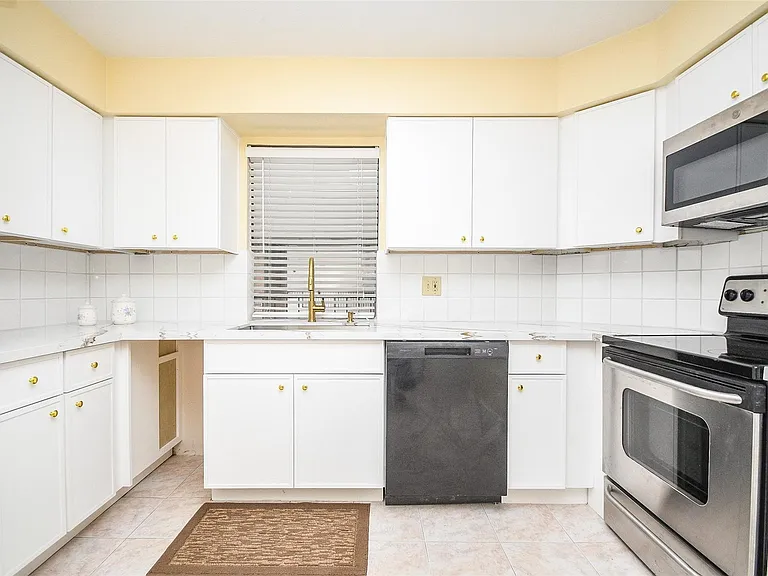 5200 Weslayan St #311 — Photo 12