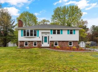 378 Whipple Rd, Tewksbury, MA 01876