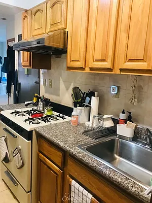 Rented by City Connections Realty | media 4