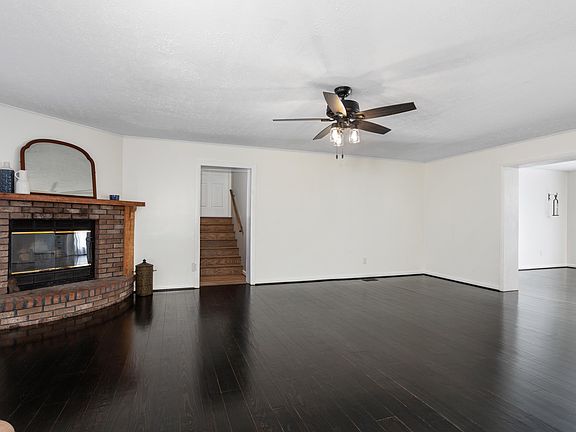 5th image of 100 Helena St
