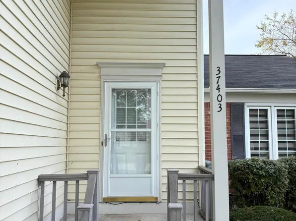 37403 Stonegate Cir, Clinton Township, MI 48036