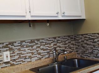 1405 London Rd APT 4, Duluth, MN 55805