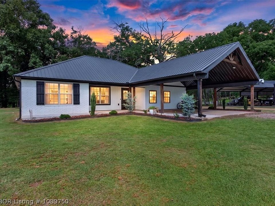 1st image of 4933 Harrington Dr