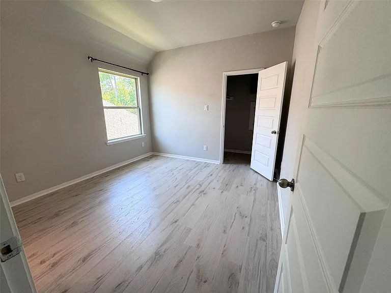 120 Wake Valley Ct — Photo 11
