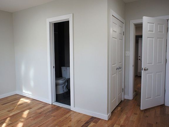 4th image of 822 E 229th St #3
