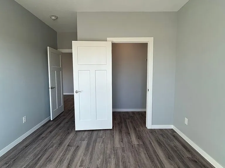 2724 Silver St — Photo 21